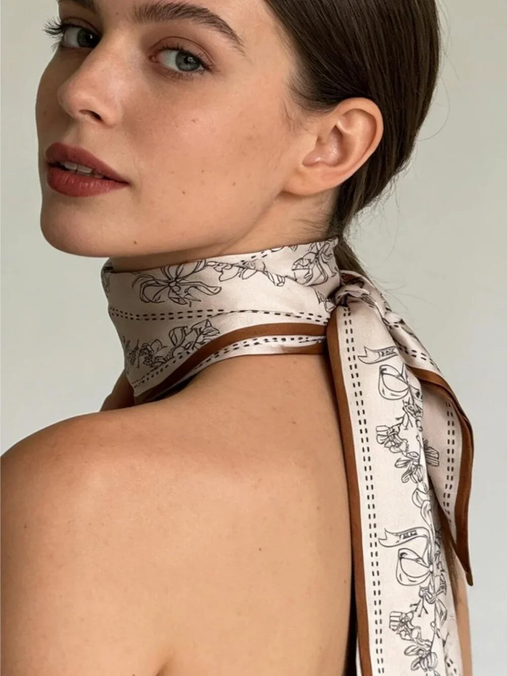 Women's White Black Line Flower Khaki  Elegant Oblique Angle Scarves Bag Scarfs